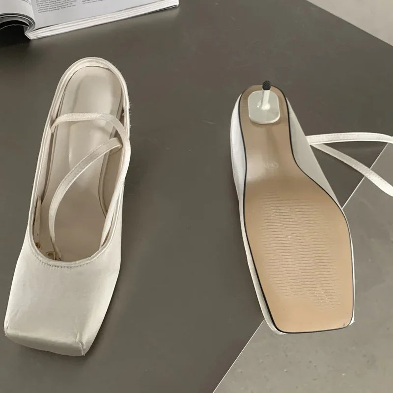 Sophisticated Garment with a Clean Classic Look