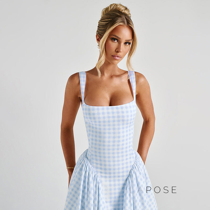 Classic Vintage Dress with a Flattering Fit