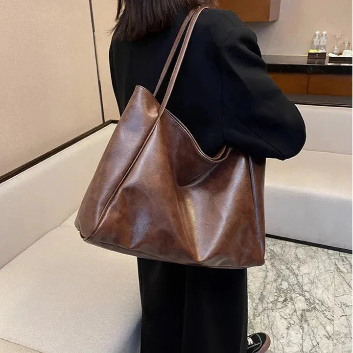 Classic Vintage Bag with a Flattering Fit
