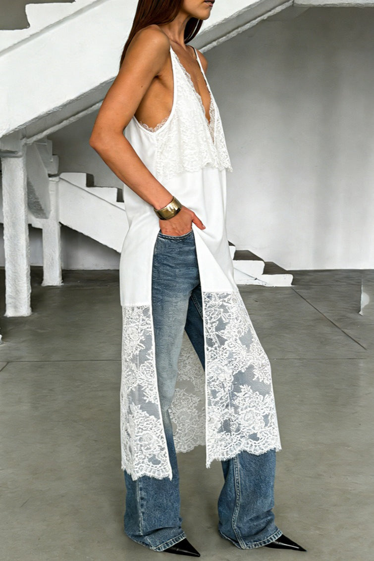 Sophisticated Blouse with a Clean Classic Look