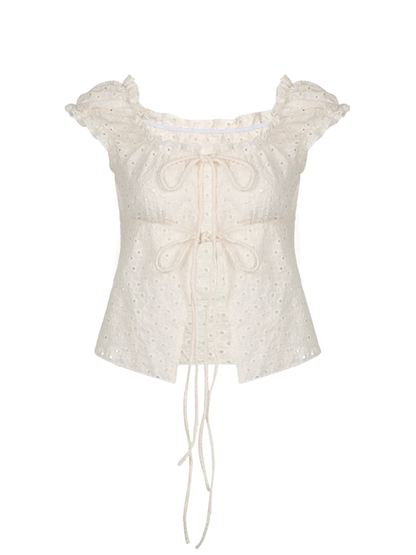 Sophisticated Blouse with a Clean Classic Look