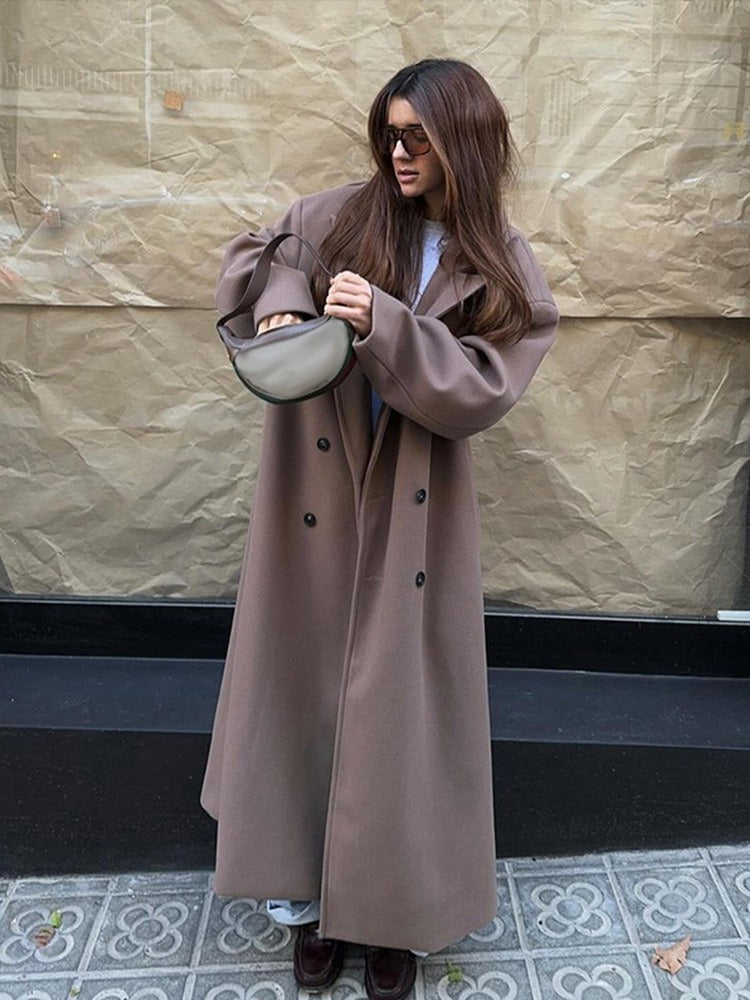 Sophisticated Coat with a Clean Classic Look