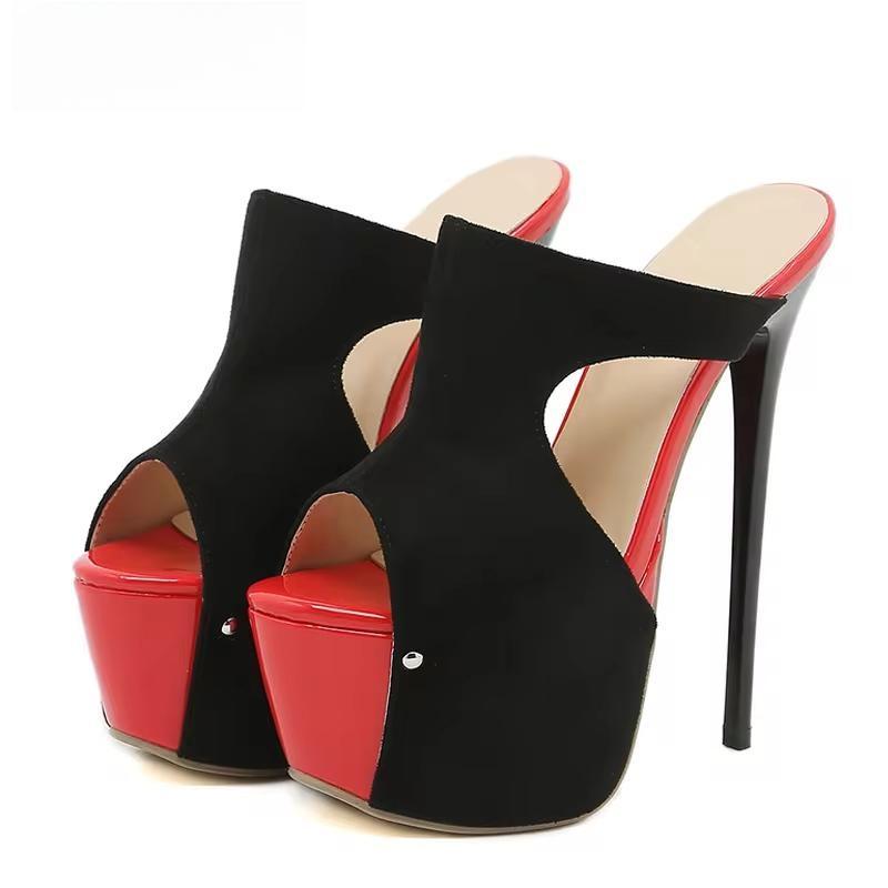 Effortlessly Elegant Heels with a Timeless Design
