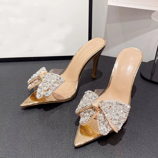 Classic Vintage Heels with a Flattering Fit
