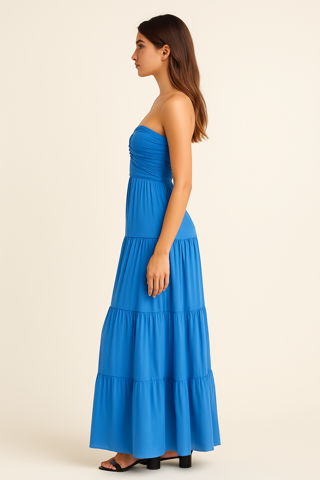Beautifully Finished Dress in a Timeless Design