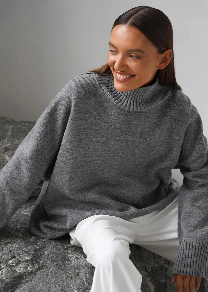 Effortlessly Elegant Sweater with a Timeless Design