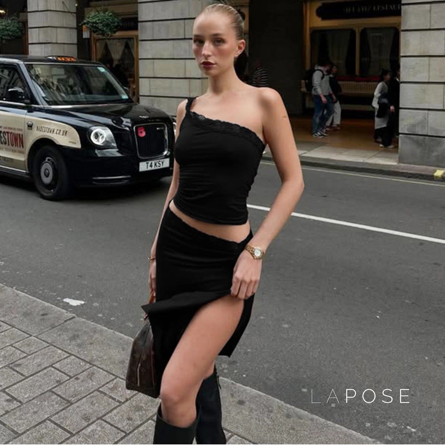 Sophisticated Garment with a Clean Classic Look