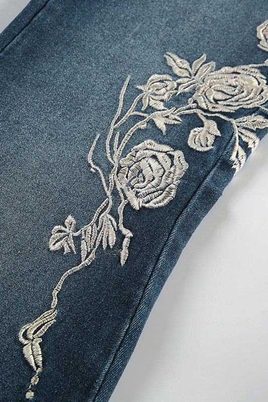 Gracefully Styled Garment for Any Occasion