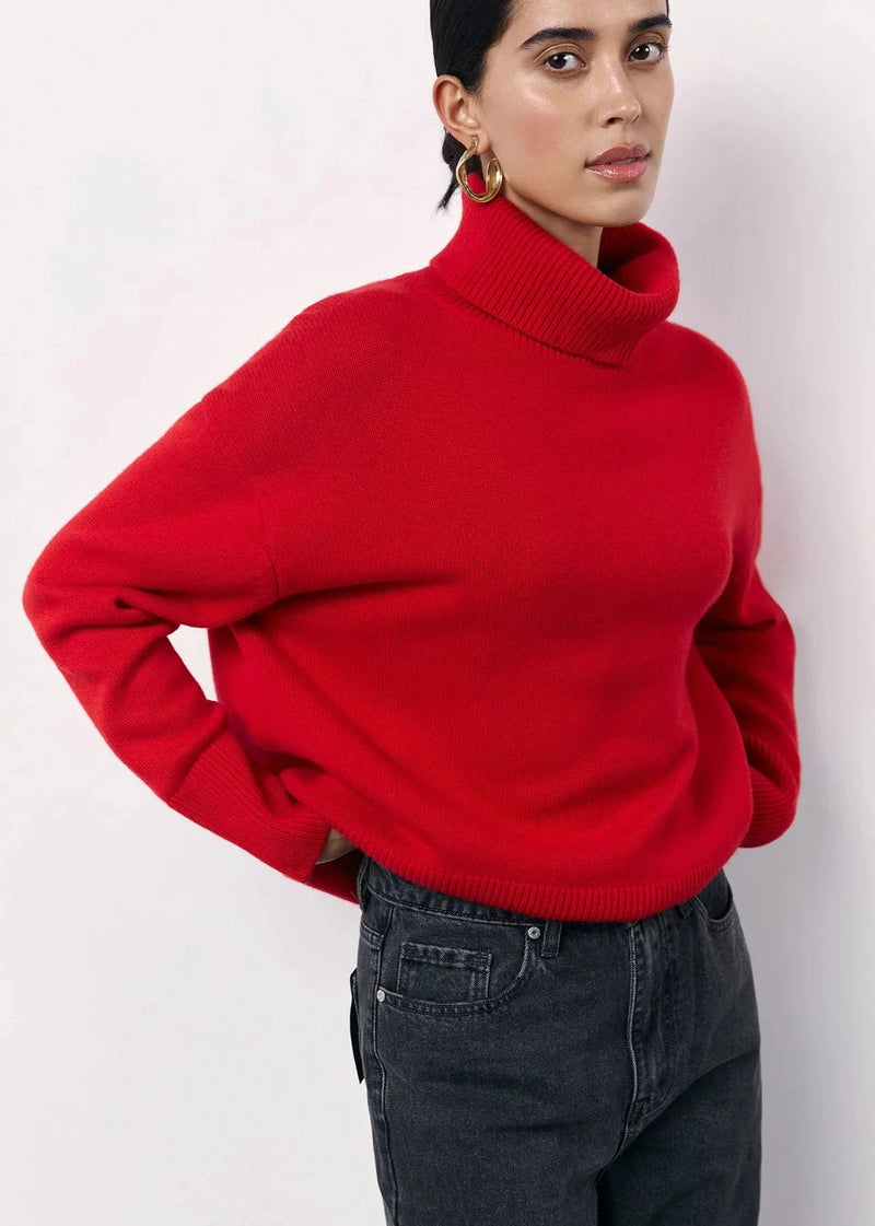 Beautifully Crafted Sweater in a Classic Style