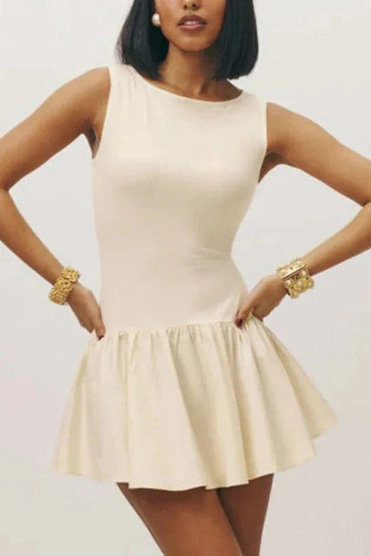 Classic Vintage Dress with a Flattering Fit