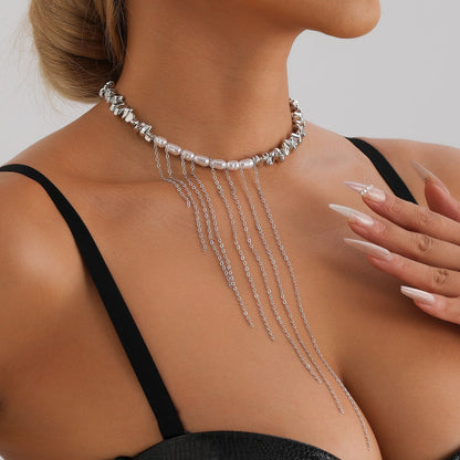 Effortlessly Elegant Garment with a Timeless Design