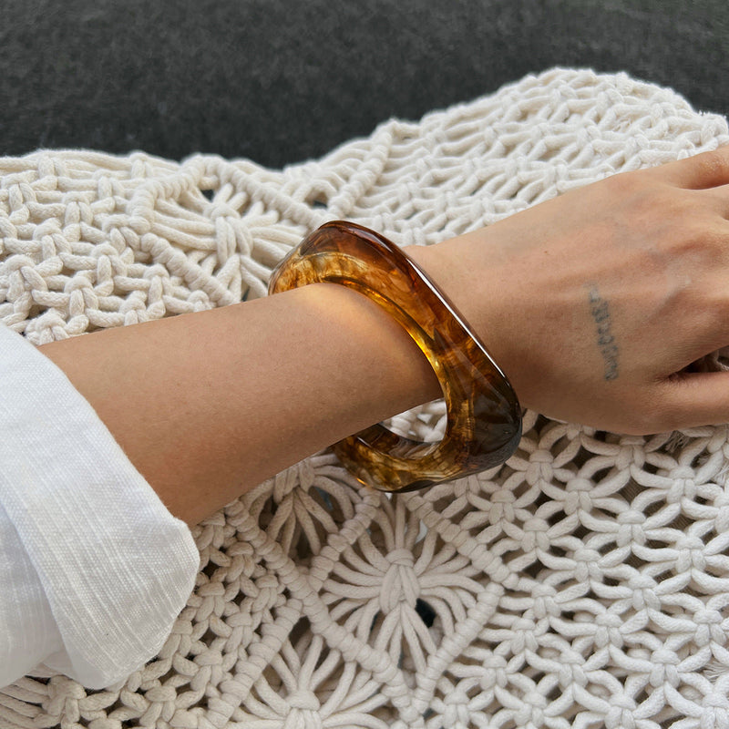 Beautifully Finished Garment in a Timeless Design