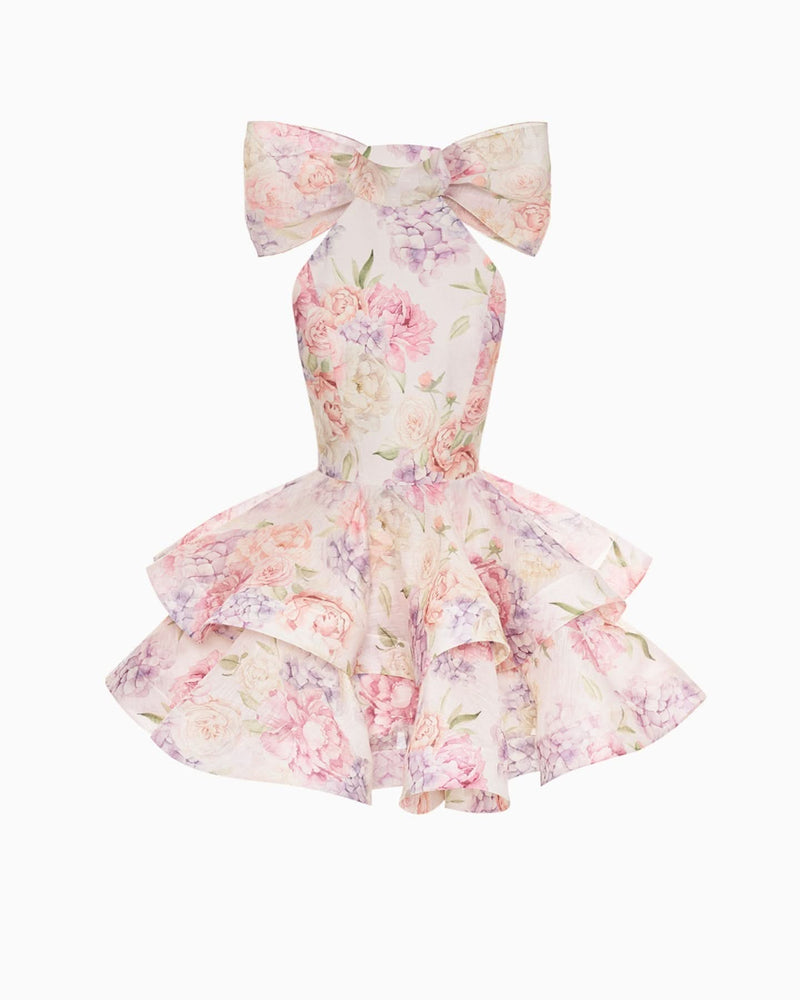 Beautifully Finished Garment in a Timeless Design