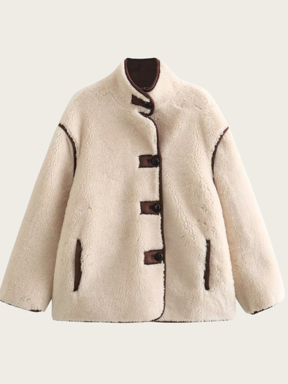 Effortlessly Elegant Coat with a Timeless Design