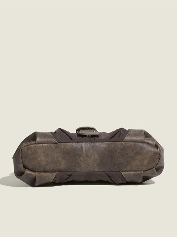Beautifully Finished Bag in a Timeless Design