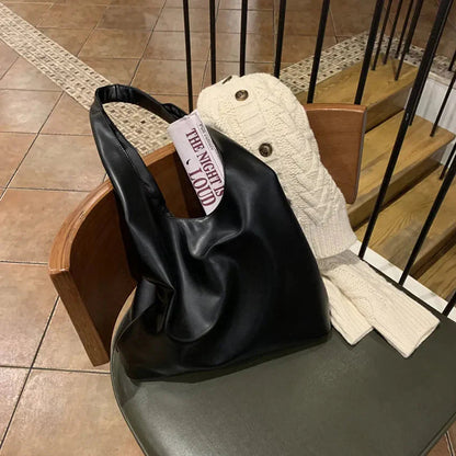 Beautifully Crafted Bag in a Classic Style