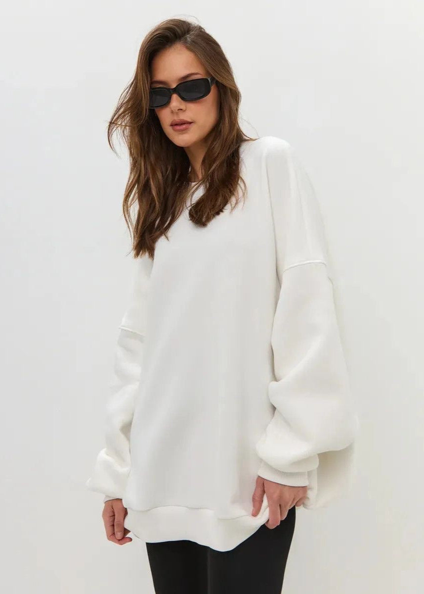 Well Tailored Pullover with a Graceful Silhouette