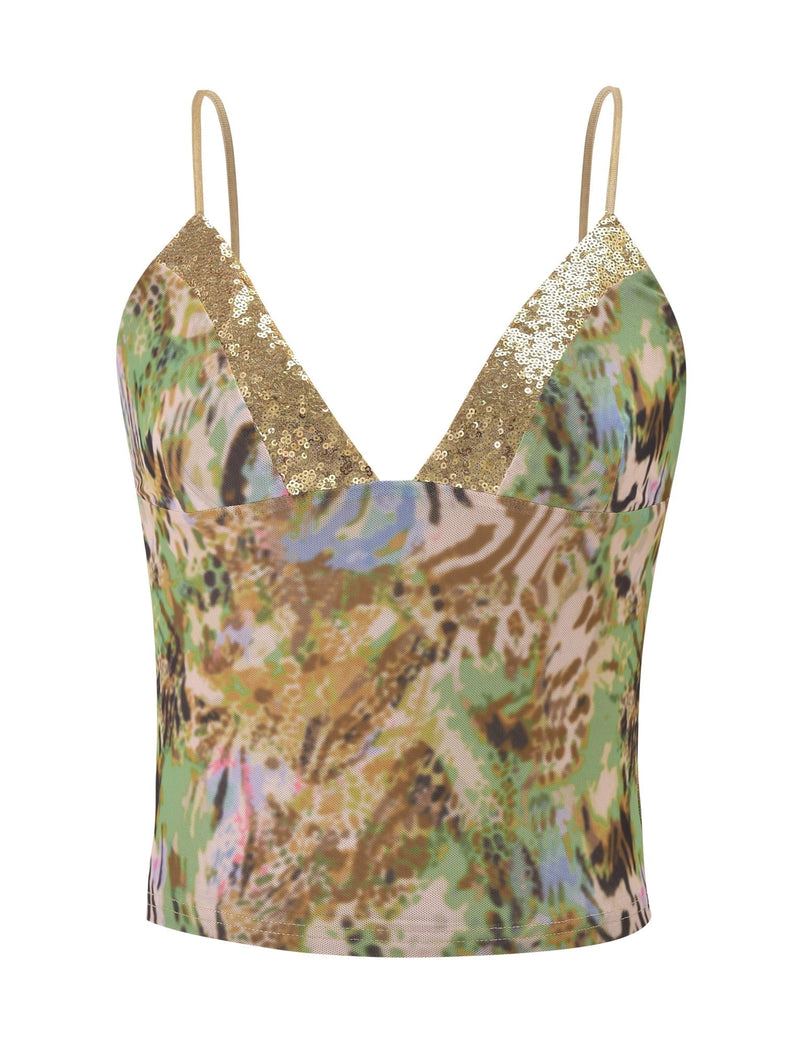 Effortlessly Elegant Top with a Timeless Design