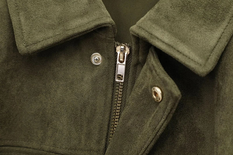 Well Tailored Jacket with a Graceful Silhouette