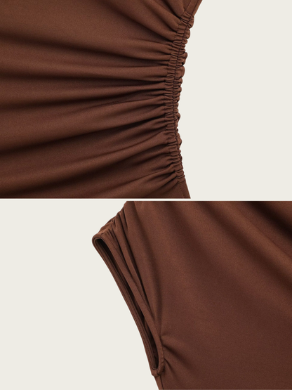 Well Tailored Top with a Graceful Silhouette