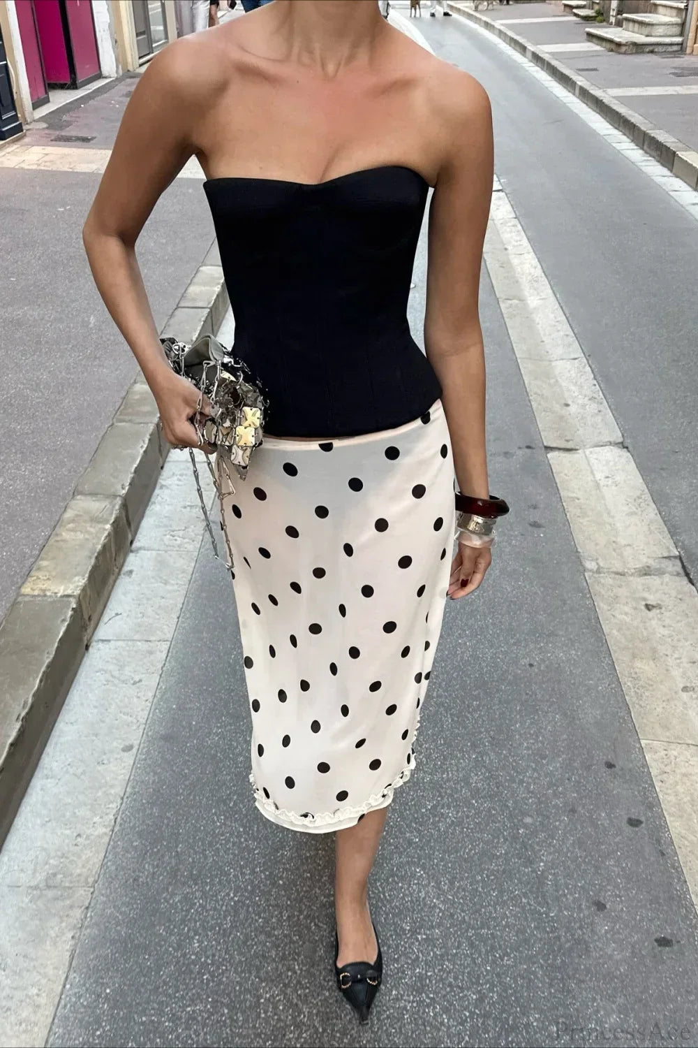 Timeless Vintage Style Garment