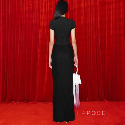 Effortlessly Elegant Dress with a Timeless Design