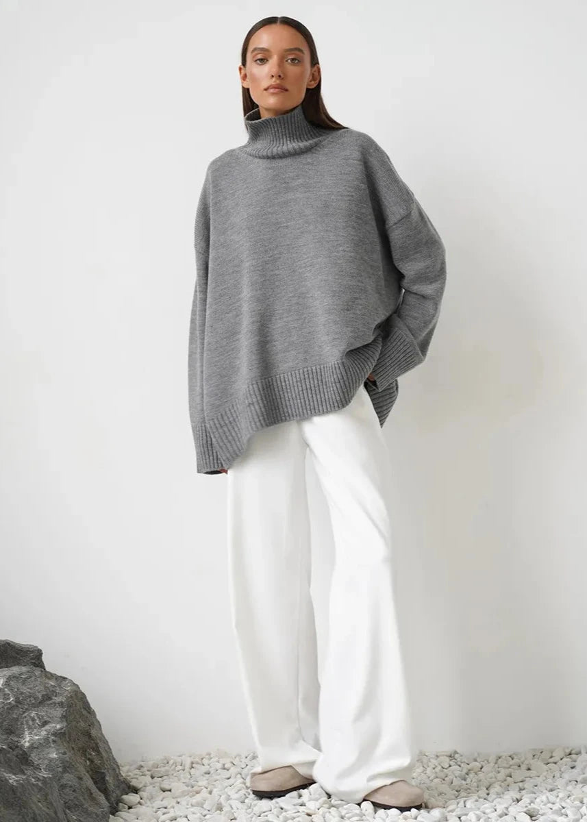 Effortlessly Elegant Sweater with a Timeless Design
