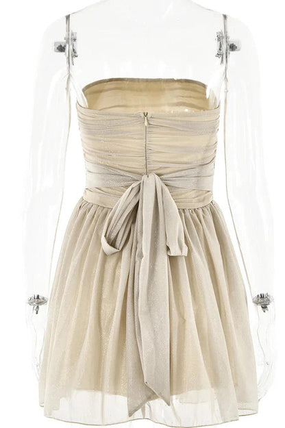 Effortlessly Elegant Dress with a Timeless Design