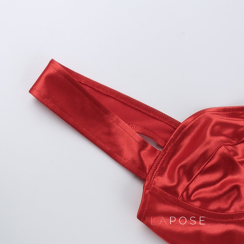 A Vintage Style Top with Delicate Timeless Details