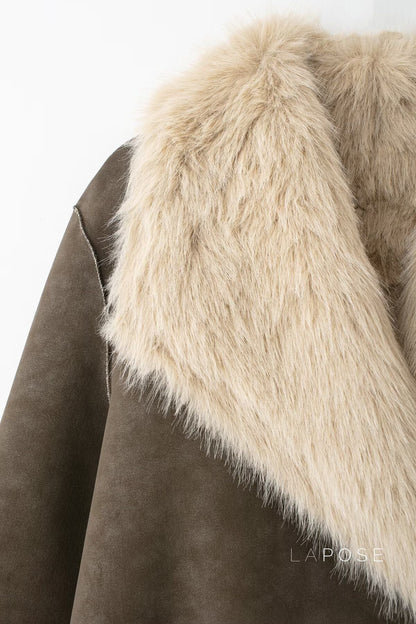 Beautifully Finished Coat in a Timeless Design