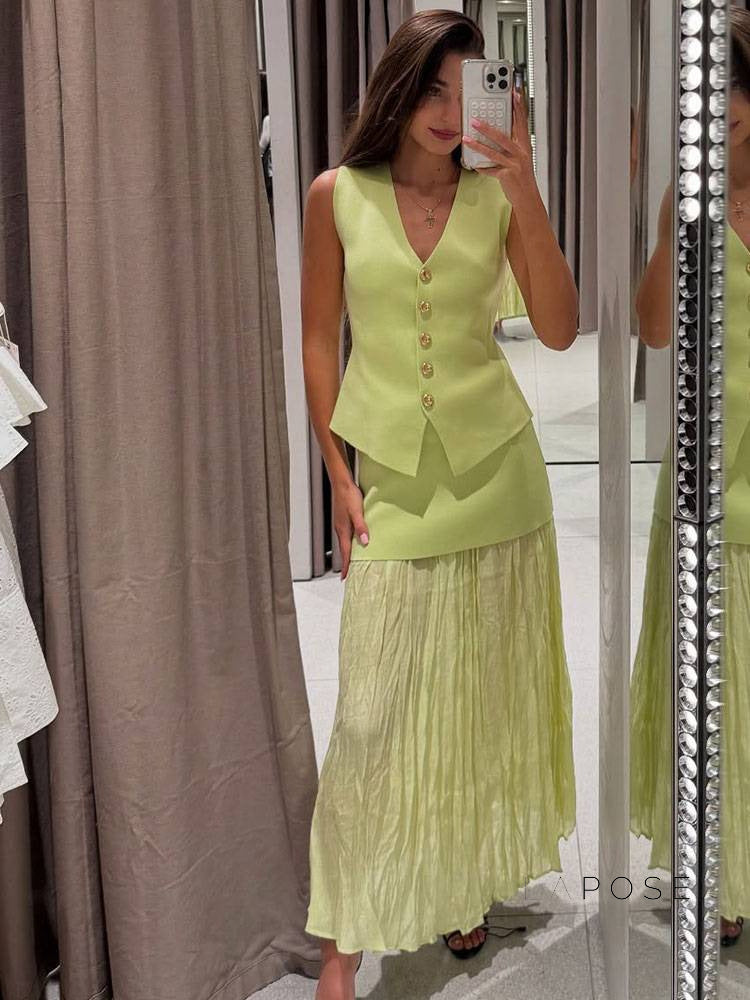 Polished Garment with an Effortless Classic Look