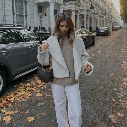 Beautifully Finished Coat in a Timeless Design