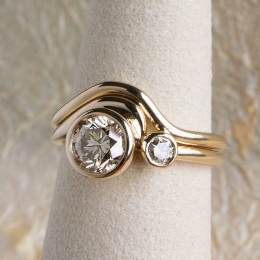 Spiral Wave Zirconia Ring