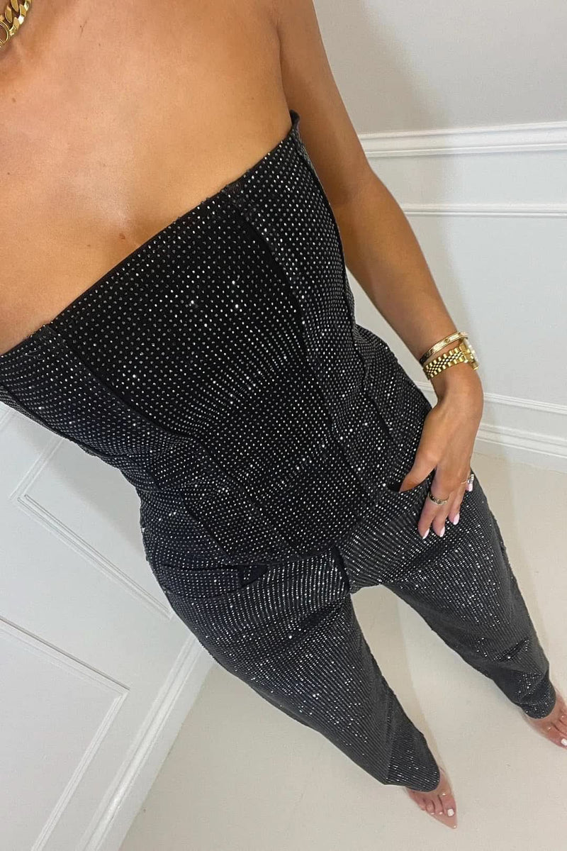 Beautifully Finished Garment in a Timeless Design