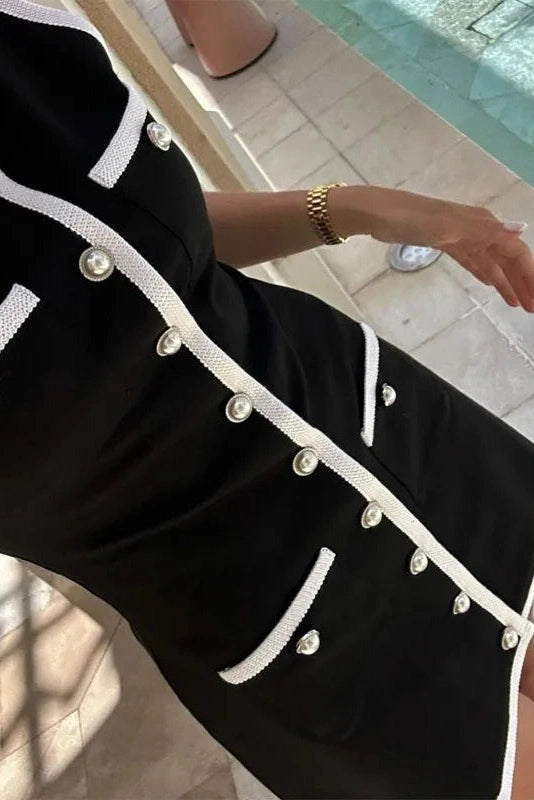 Classic Vintage & Enduringly Stylish Dress