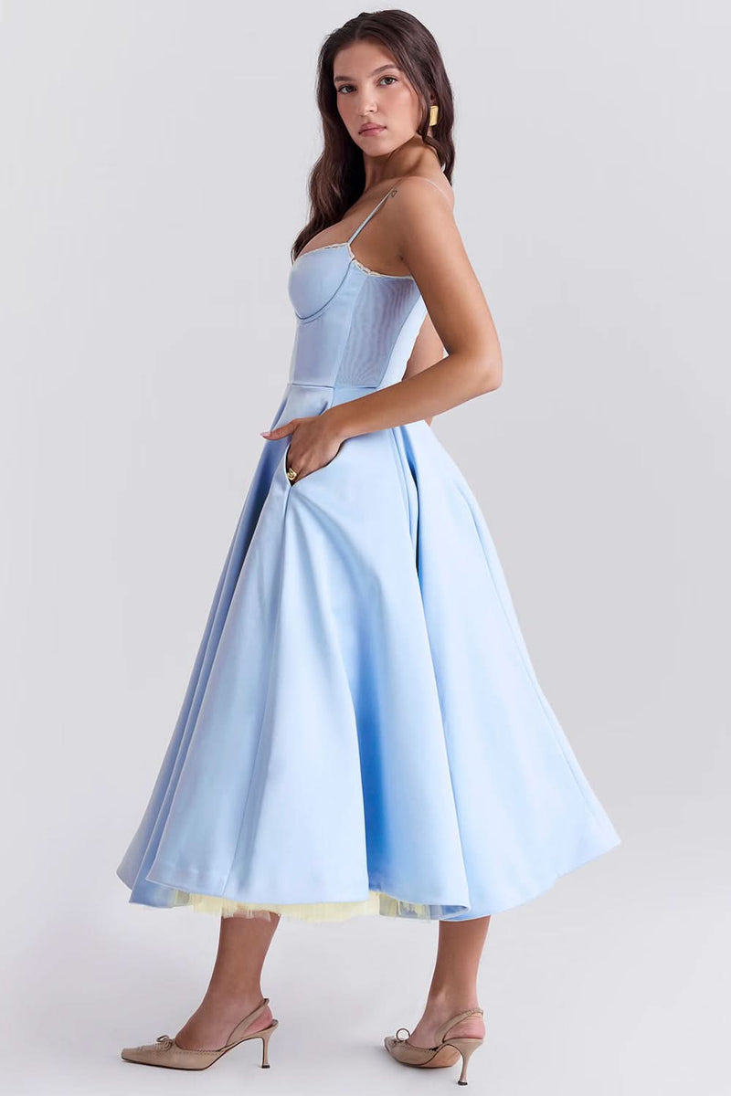 Gracefully Styled Dress for Any Occasion