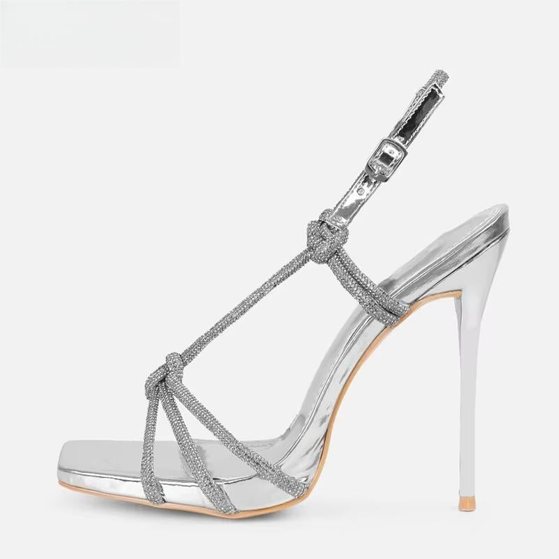 Polished Heels with an Effortless Classic Look