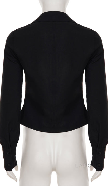 Classic Vintage Shirt with a Flattering Fit
