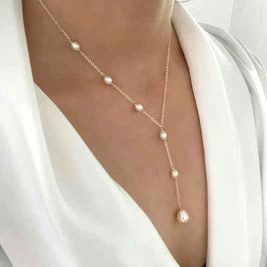 Pendant Pearls Necklace
