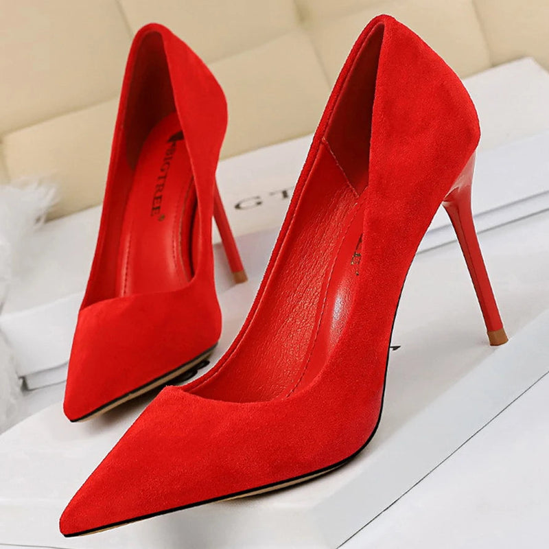 Polished Shoes with an Effortless Classic Look