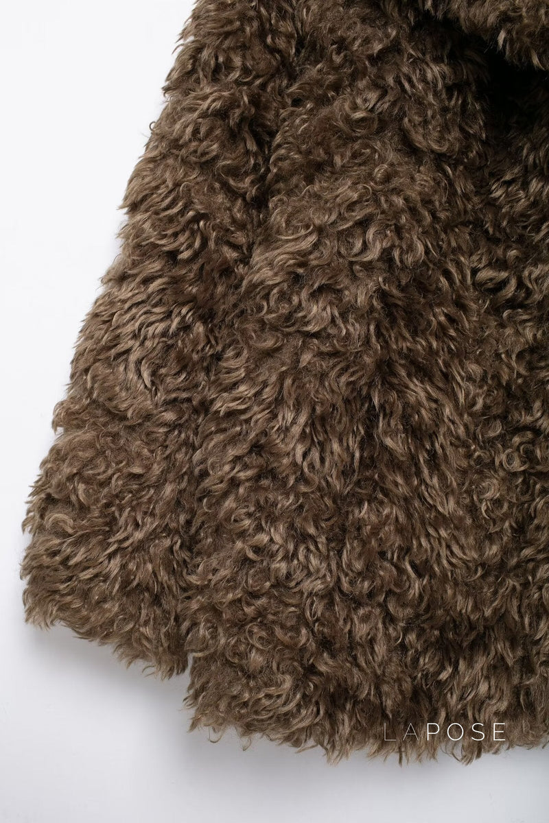 Elegantly Styled Coat for Everyday Wear