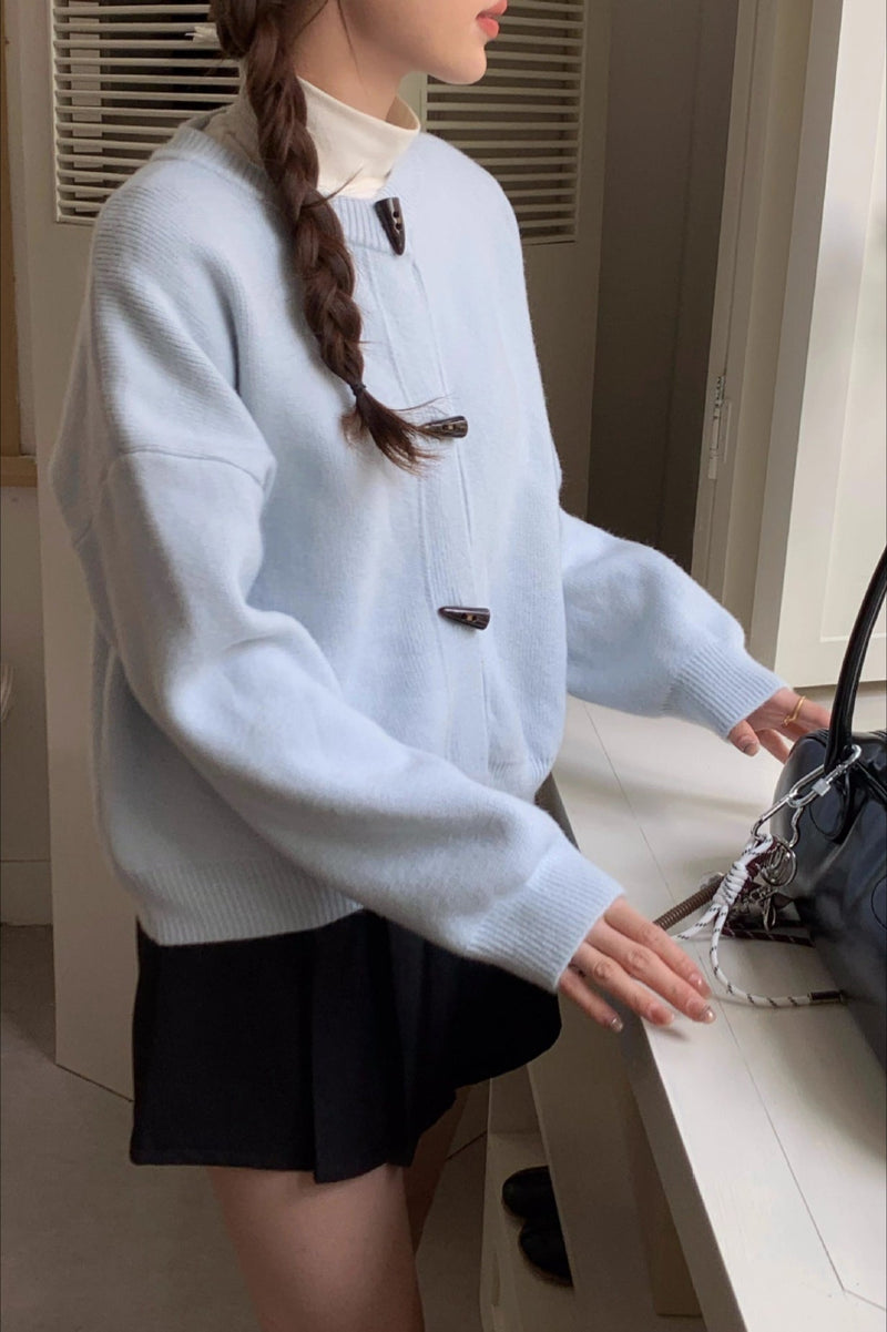 Gracefully Designed Cardigan