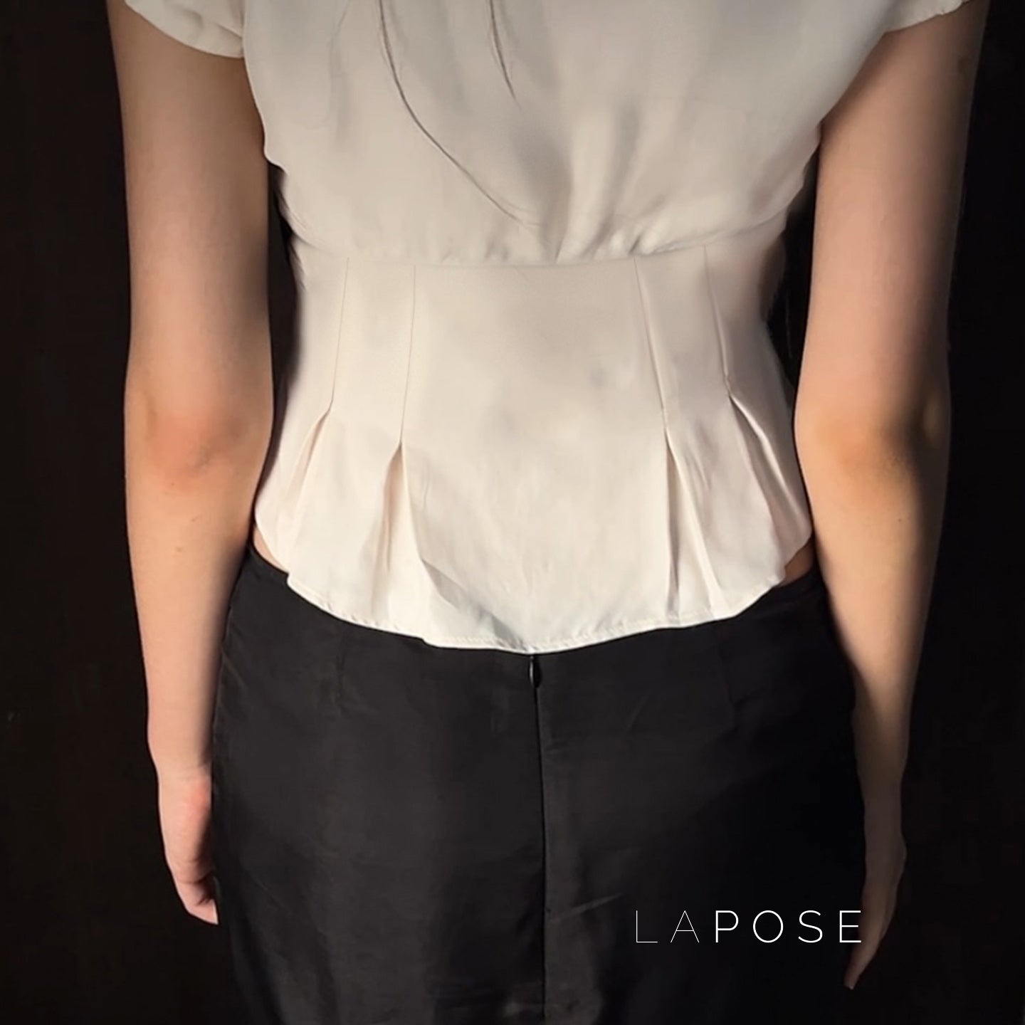 Effortlessly Elegant Top with a Timeless Design