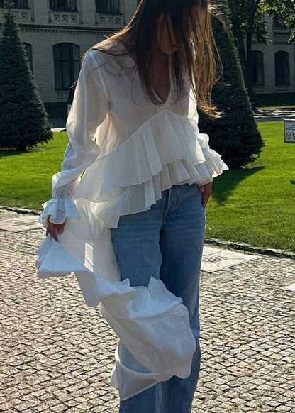 Effortlessly Elegant Blouse with a Timeless Design