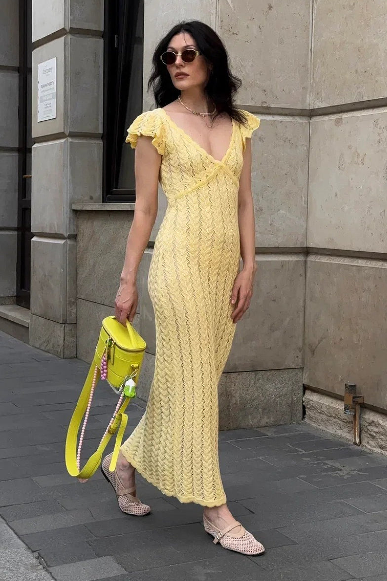 Gracefully Styled Dress for Any Occasion
