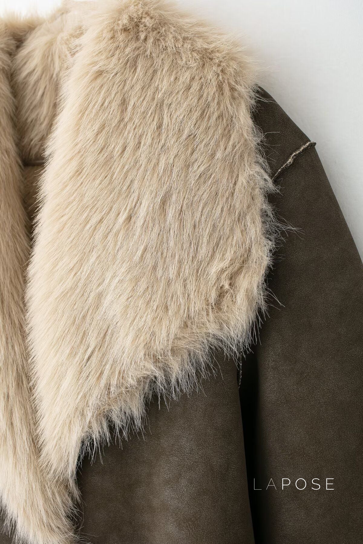 Beautifully Finished Coat in a Timeless Design