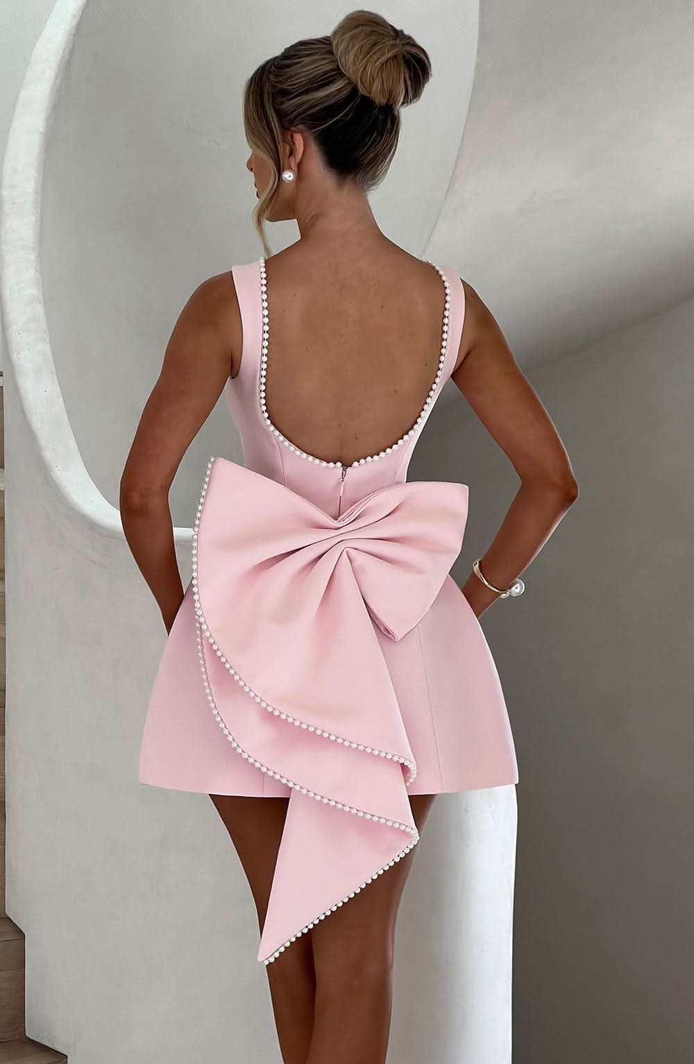 Sophisticated Dress with a Clean Classic Look
