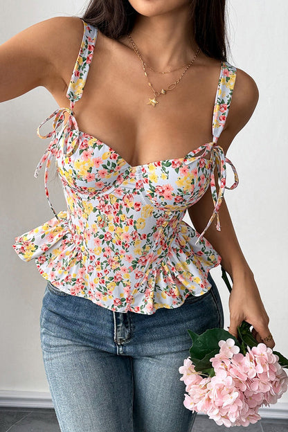 Well Tailored Top with a Graceful Silhouette