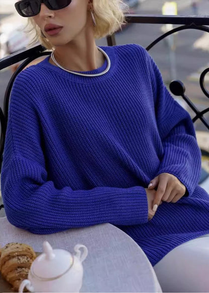 Well Tailored Sweater with a Graceful Silhouette