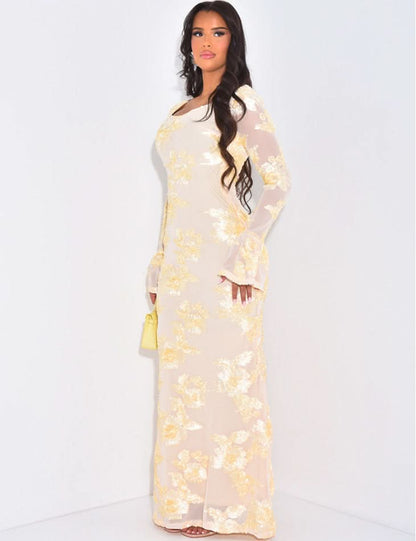 Classic Vintage Dress with a Flattering Fit